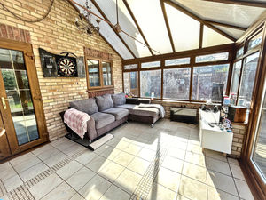 Photo 19- click for photo gallery